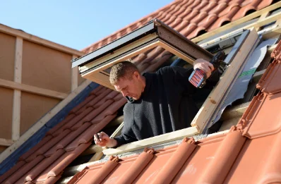 Pose de fenêtres de toit Velux à Penguily